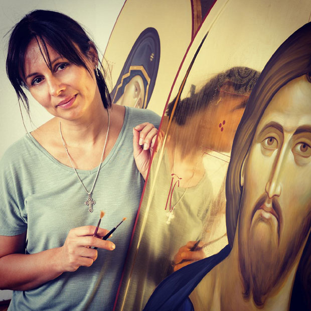 ОНА ЈЕ ОСЛИКАЛА ИКОНУ ЗА РУСКОГ ПРЕДСЕДНИКА: Важно ми је што ју је добио Владимир Путин